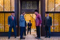 Sultan Mizan grants audience to PM Anwar