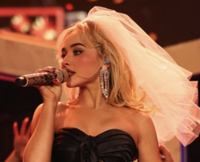Sabrina Carpenter apologises for mocking Arabic call at Coachella