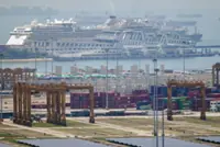 Singapore leads Asia in tightening policy on oil-price shock