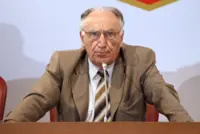 Soccer-Former French Federation President Escalettes dies aged 90