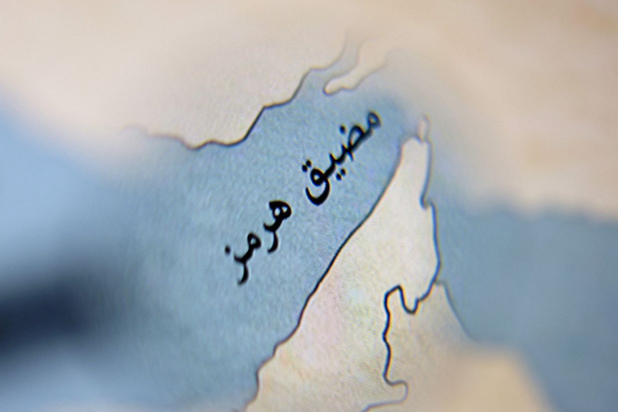 According to Mehr News Agency (MNA), the ships were among at least four Iran-linked vessels that used the route following Washington's threat, according to maritime data provider Kpler.