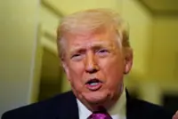 No deal if Iran pursues nuclear weapons, warns Trump