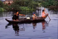 One of South-East Asia’s most unusual water landscapes, Tonle Sap river is characterised by floating villages and ancient traditions