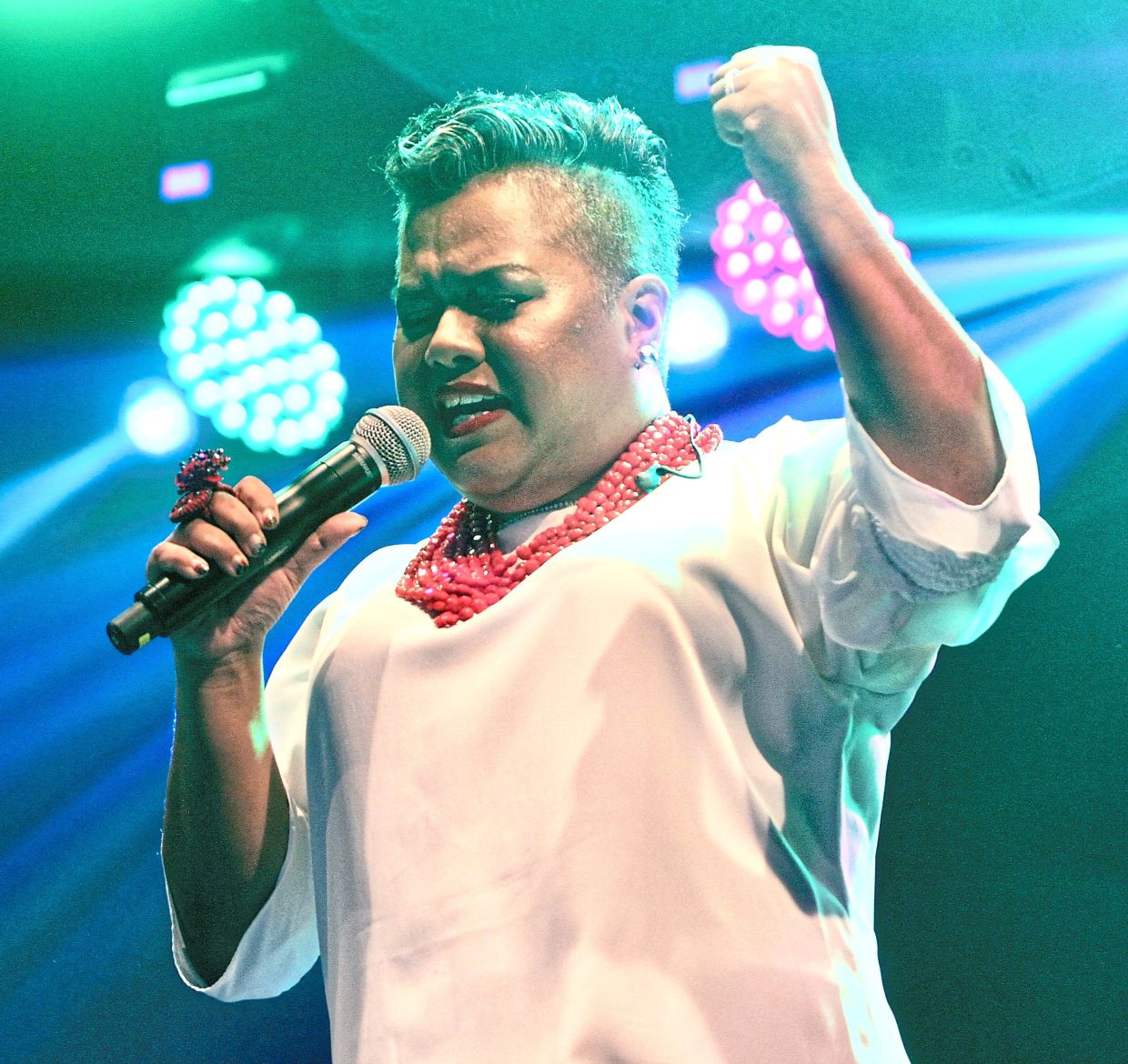 Elvira Arul joins David Soh for a mixed bag of music in APW on April 26.