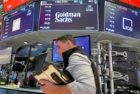 Goldman’s rates trading desk loss drags earnings
