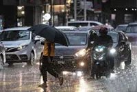 Thunderstorm warning for seven states until 1pm
