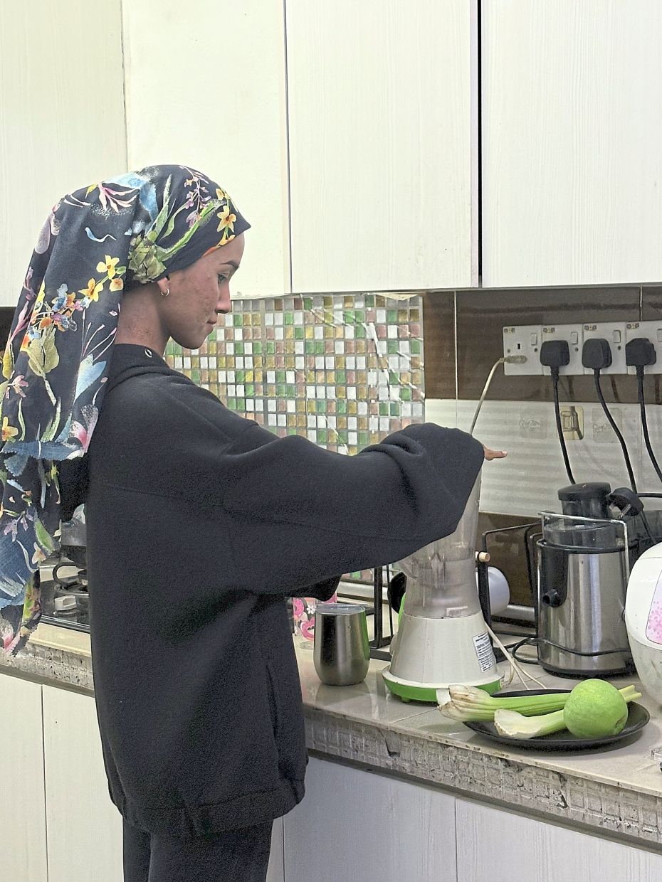 Every morning, Hasya makes celery juice to help support her digestion and calm her gut, which she believes is important for her skin. Photos: HASYA JASMIN