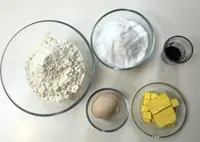 Enduring crunch of cracknels