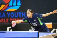 Like mother, like daughter