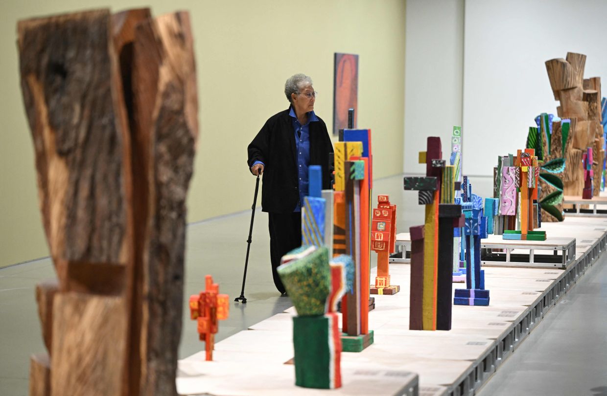 Kim Yun Shin's retrospective exhibition, titled 'Two Be One', at Hoam Museum of Art features about 170 of her sculptures and paintings. Photo: AFP 