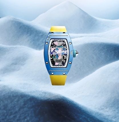 The RM 07-01 Powder Blue model opts for a cooler contrast.