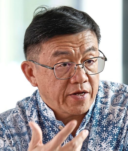 Wong urges authorities to take proactive action against open burning and illegal dumping.