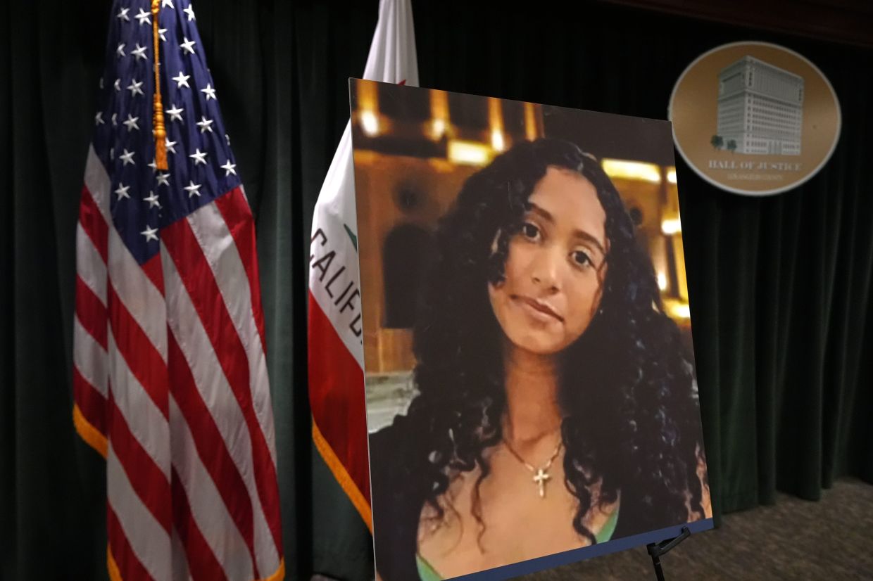 A photo of Celeste Rivas Hernandez is displayed Monday, April 20, 2026, in Los Angeles for a press conference regarding the case of singer D4vd. Photo: AP
