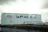 Exclusive-SpaceX to woo Wall Street with three-day analyst meet this week, sources say