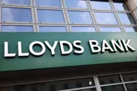 Lloyds pilots AI investment guidance tool as UK regulator studies impact