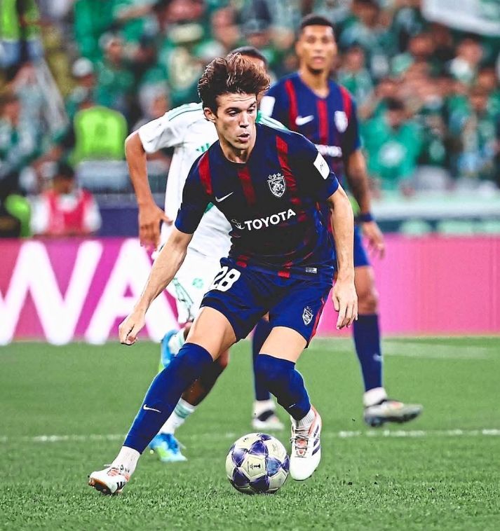 Key figure: Nacho Mendez in action against Al-Ahli in the AFC Champions League Elite. — Johor Southern Tigers