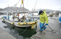 Six people hurt in northern region quake