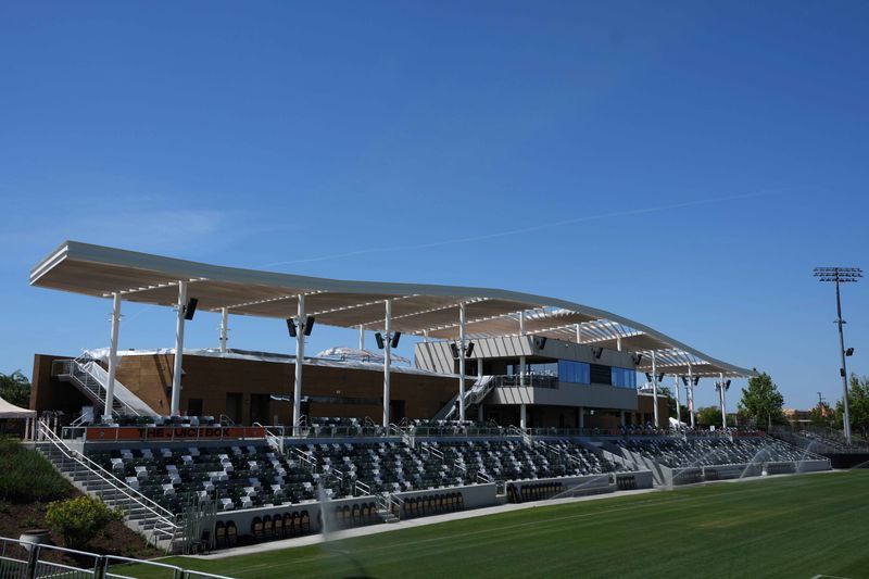 Topper Stadium Football: Soccer-World Cup last-minute ticket sales phase re-opens 50 ...