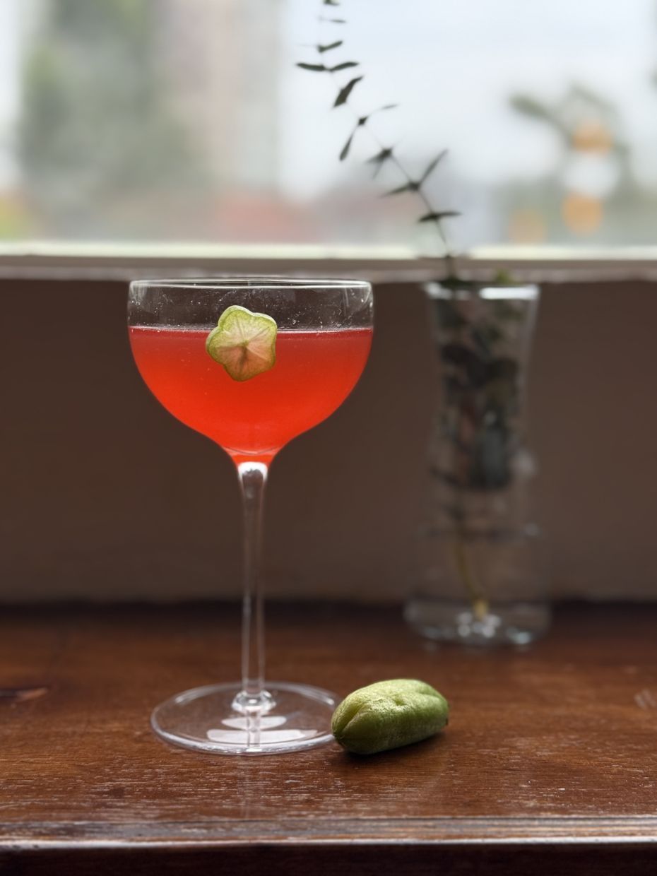 The Stargazer stands out thanks to the use of belimbing buluh as a bitter element.