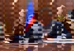 Olympics-Putin criticises previous IOC leadership as 'shameful, cowardly'