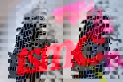 TSMC shows smaller, faster chips without a pricey new tool from ASML 