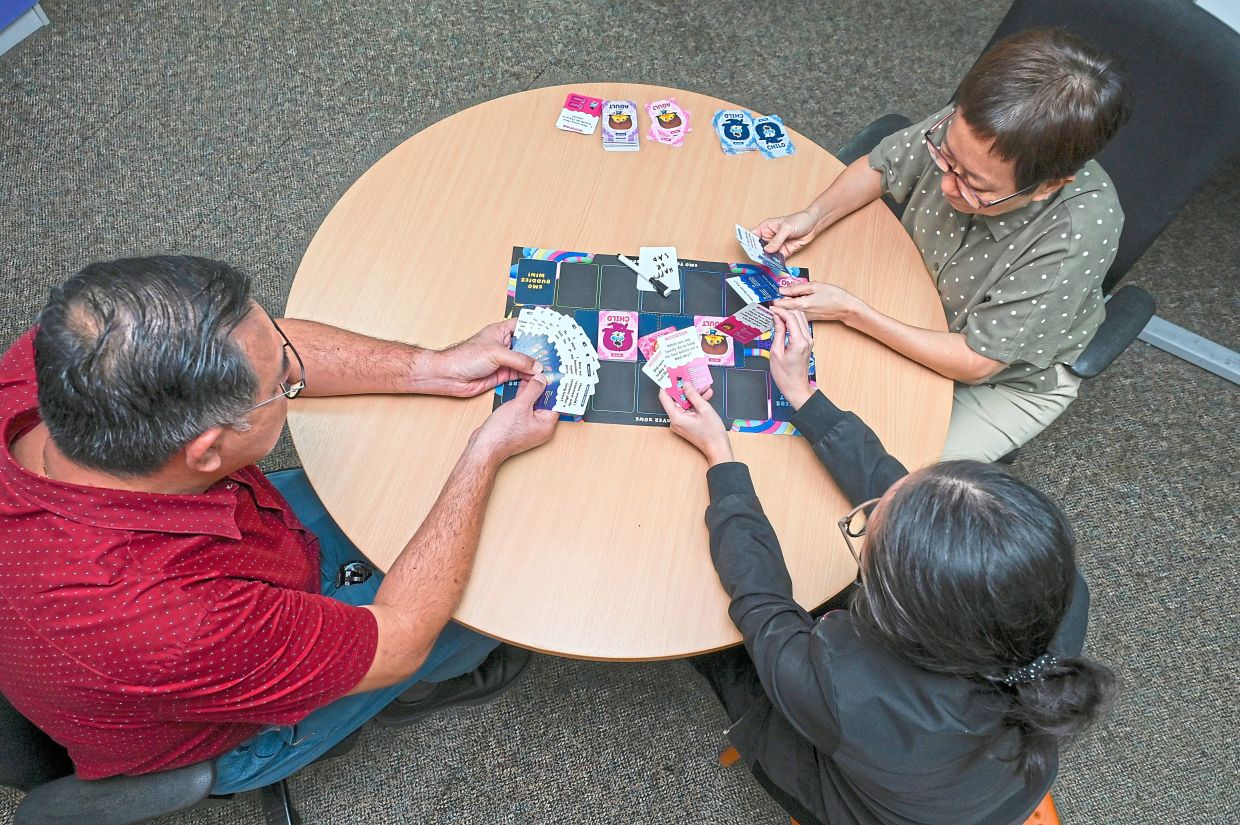 Malaysian clinical psychologist helps children express emotions through ...
