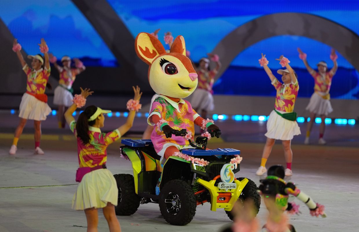 The official mascot Yaya, a Hainan Eld’s deer, at the Games’ opening night.