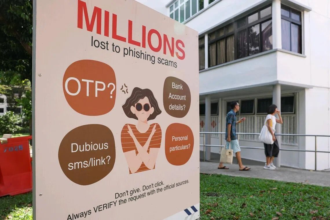 The police said in a statement late on April 24 that they see an increasing trend of Malaysians travelling to Singapore to help scam groups to collect cash and valuables from victims.