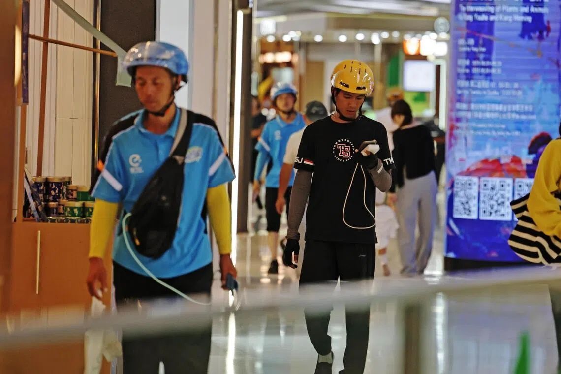 The guidance calls for standardized contracts, fair pay and stronger labor protections, according to a mandate issued by the CPC Central Committee General Office and the State Council.