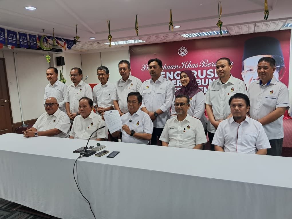 All 14 assemblyman are from Umno.