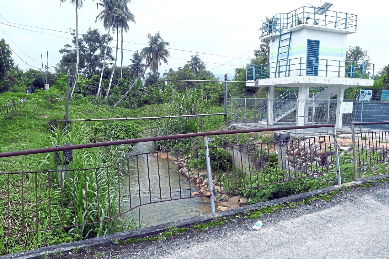 The river turning black has residents of the village in Chemor highly concerned. 