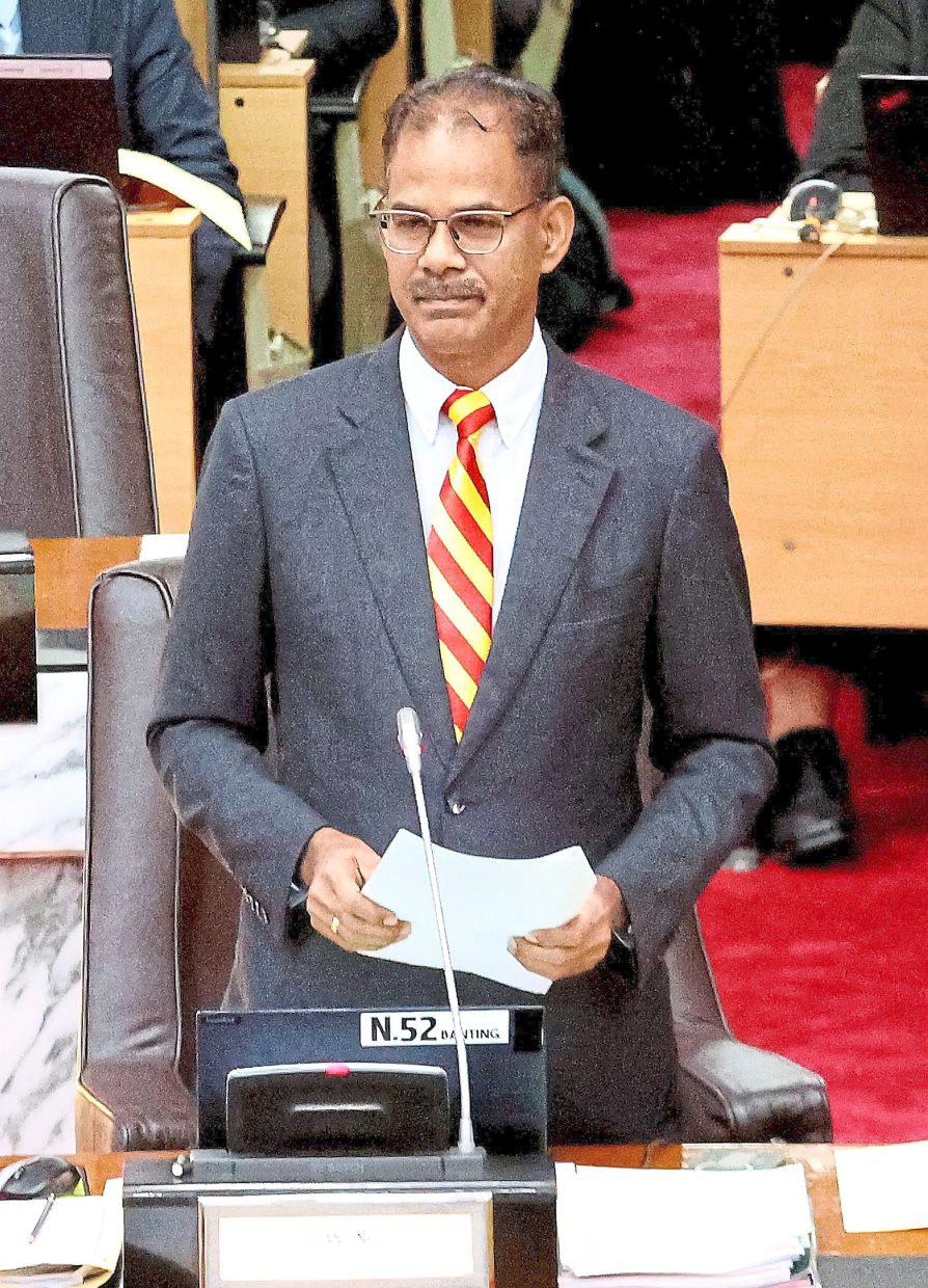 Papparaidu: Selangor government will not interfere with internal matters of worship houses.