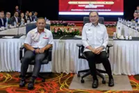 Anwar attends Petaling district development meeting