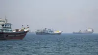 Hormuz shipping traffic remains at a trickle as US-Iran deadlock deepens