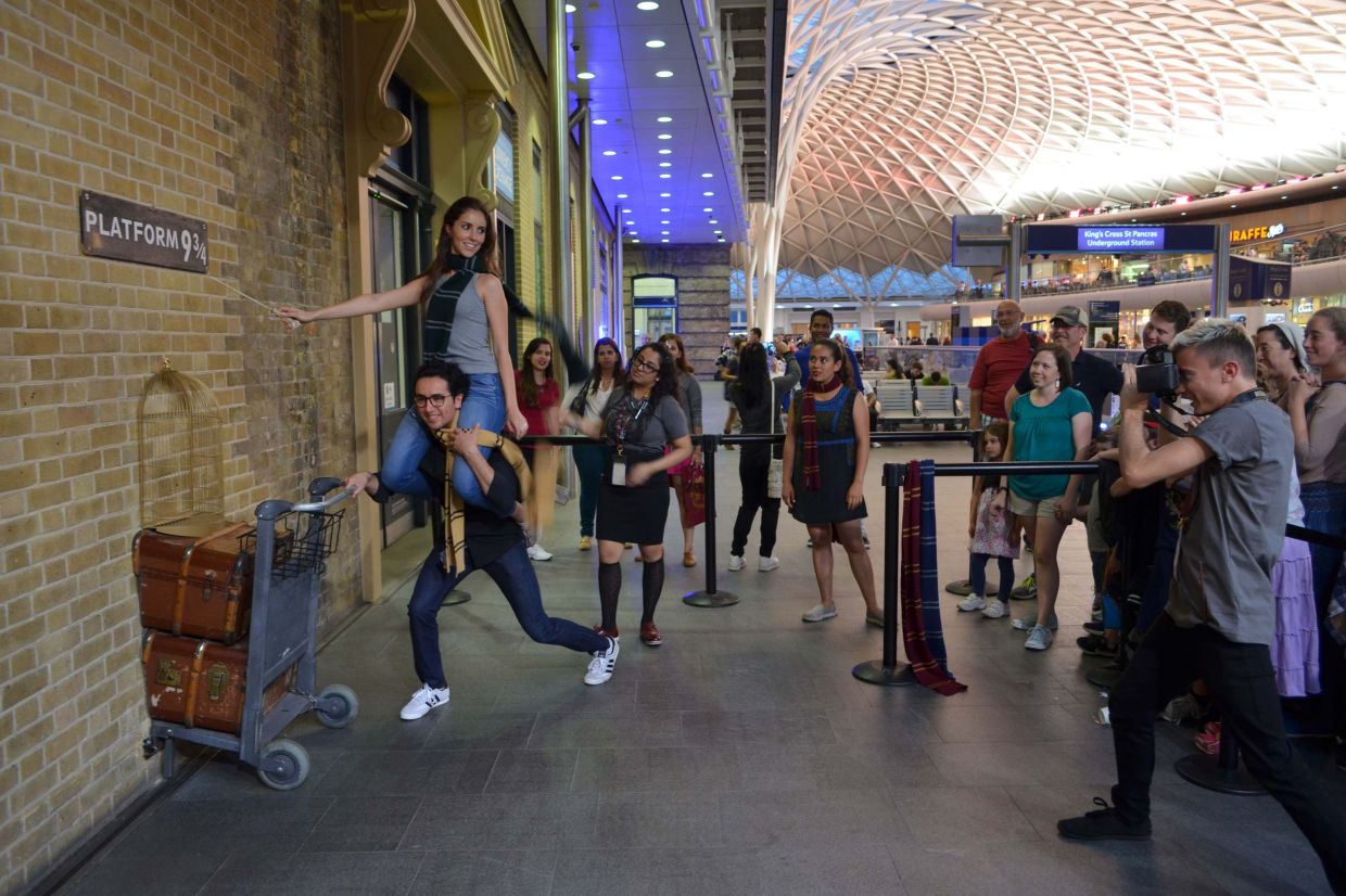 Expect a long queue for Platform 9 ¾ at King’s Cross railway station in London. — Cmglee/Wikimedia Commons