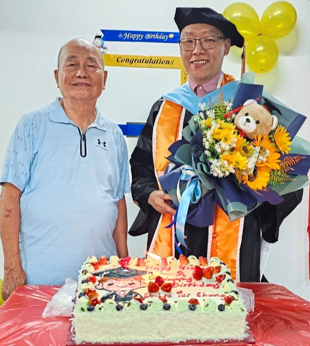 “I took the Sijil Pelajaran Malaysia three times before passing the Bahasa Melayu paper,” said Lee, who believes he is the country’s first deaf teacher to complete the entire PhD overseas.