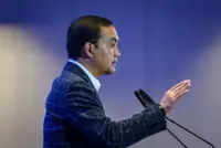 Unite to make Johor a developed state, Onn Hafiz says in surprise townhall appearance.