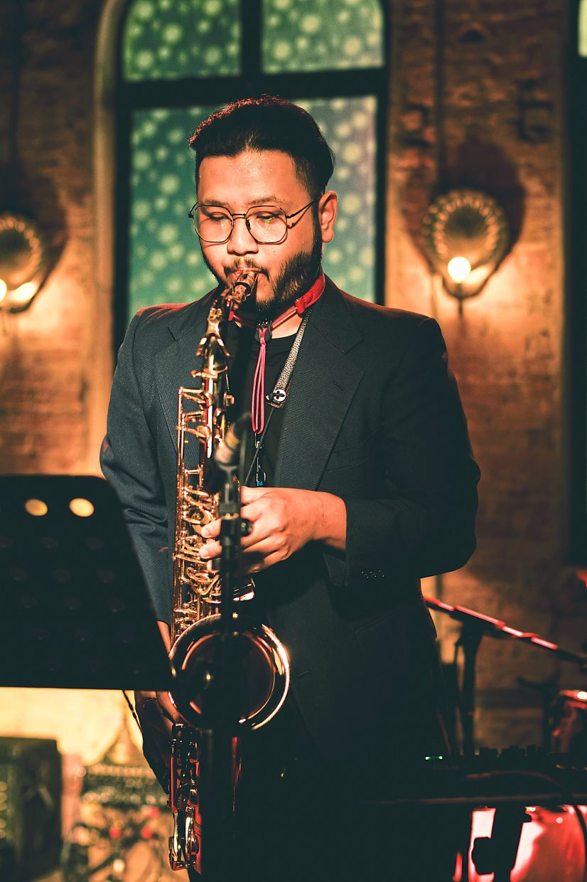 Jazz performances feature at LandOn three times a week.