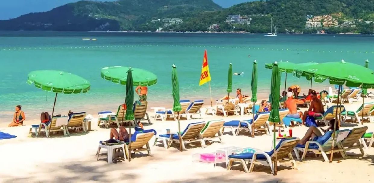 The three regions with the highest numbers of “Thai visitor-trips” are the Central region, with 843,700, followed by the Eastern region with 619,500 and the Northeast with 558,300.