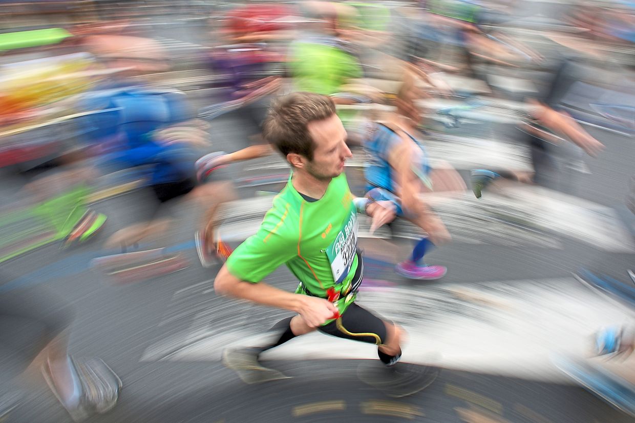While the thought of posing with a shiny finisher’s medal might be enough to tempt you to enter the next race, have you ever thought about what actually happens to the body during a marathon?

Read more to find out.