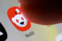 Reddit expects revenue above estimates as AI tools fuel ad growth