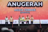 The Star's Tarrence Tan wins Best Media (Individual) at Labour Day celebration