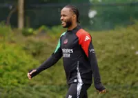 Soccer-Sterling struggles to make impact at Feyenoord as Champions League race heats up