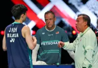 Coach Kenneth owns up as singles fail to deliver