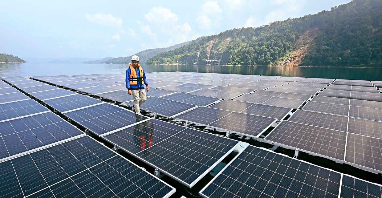 As Malaysia’s solar projects increase in scale, those who get awards to construct them are finding it increasingly difficult to get access to their hitherto most suitable source – the domestic banking sector.