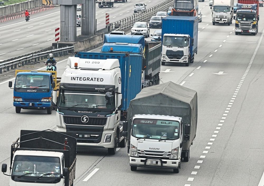 Despite concerns over possible effects on engine performance, diesel vehicle owners are open to trying biodiesel if it offers significant savings at the pump.