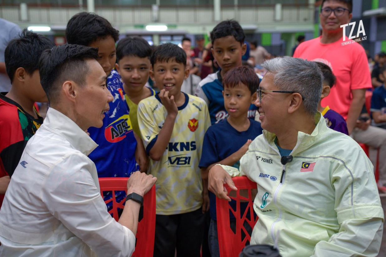 Despite the loss, the atmosphere and support from Malaysian badminton fans for the national team kept Tengku Zafrul optimistic for the future.