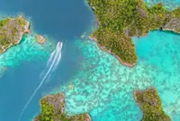 A marine Eden at a tipping point