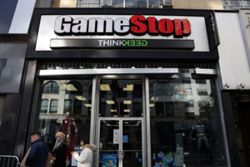 GameStop is preparing offer for eBay, WSJ reports