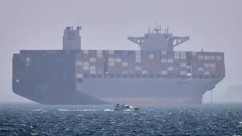US destroyers in the Gulf are 